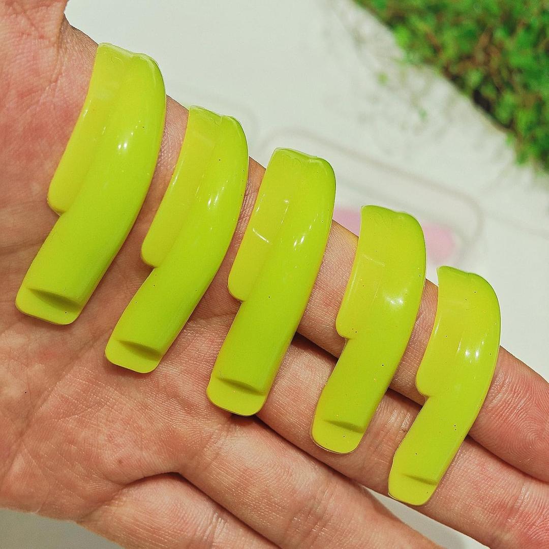 Japanese Lash Lift Rods Cat Eye Lifting Shields Silicone Eyelash Perm Rod No Glue On Eyelid 5 Size Bright Pads For All Eyelashes Soft Lami Perm Roller Lift Lashes J Curl Extension Look Smooth Pad