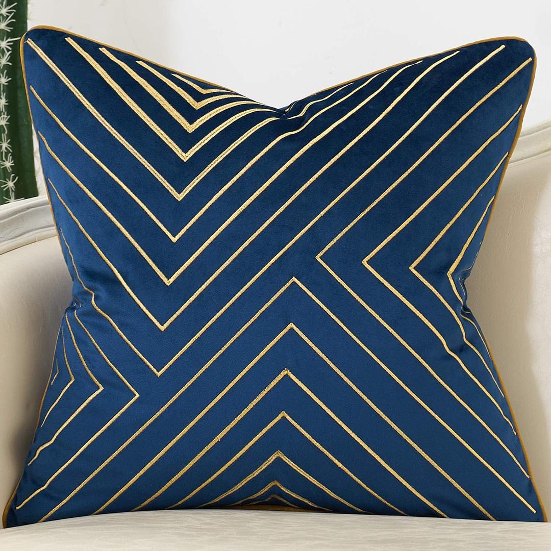 Avigers 18 x 18 Inch Navy Blue Gold Striped Geometric Lines Embroidery Velvet Cushion Case Luxury Modern Throw Pillow Cover Decorative Pillow for Couch Living Room Bedroom Car 45 x 45cm