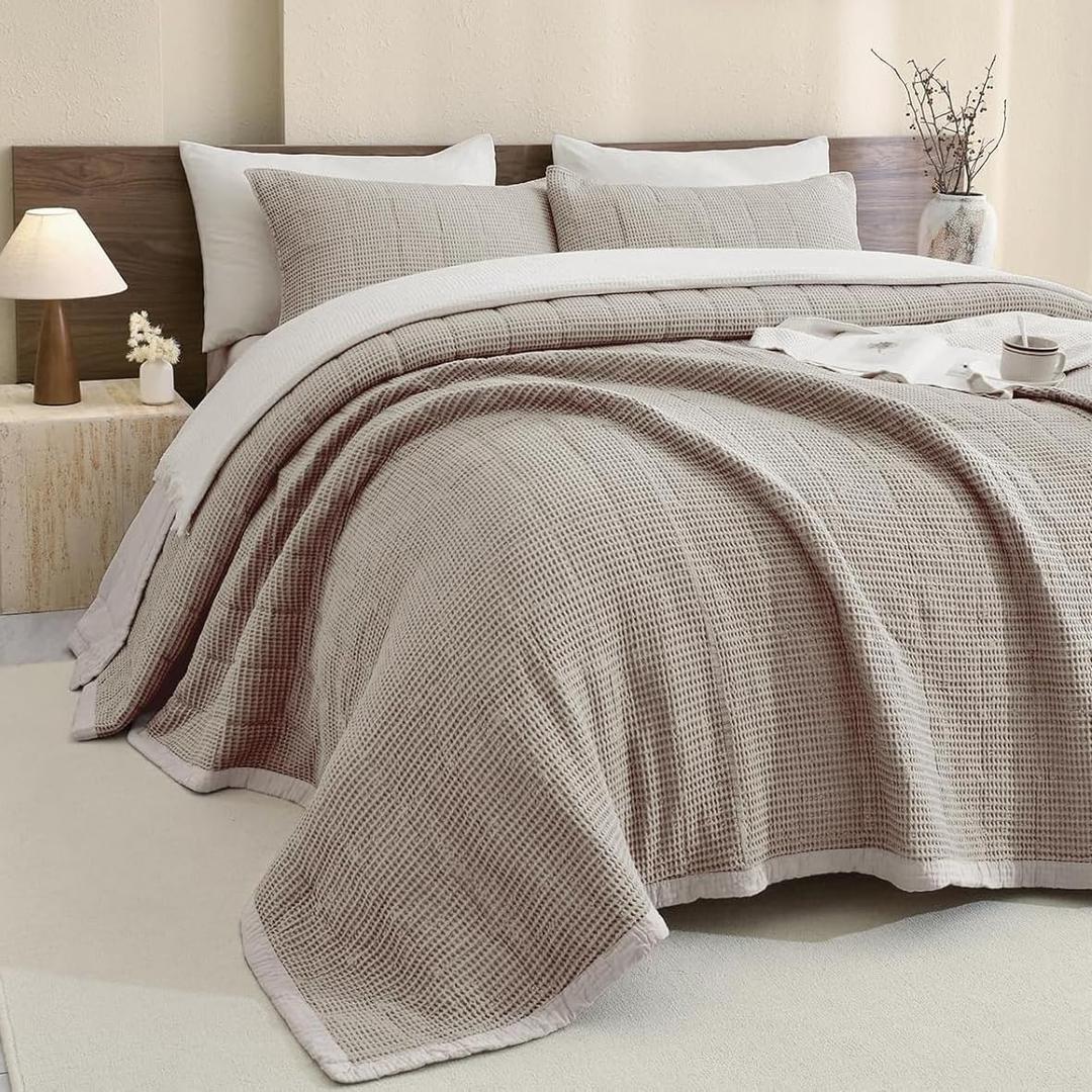 Sanracie Oversized King Quilt (106"x118"), Dark Khaki Waffle Weave Cotton Quilt Sets, 3Pcs Luxury Aesthetic Quilt Bedding Set, Soft Breathable Lightweight Farmhouse Coverlet Set for All Season