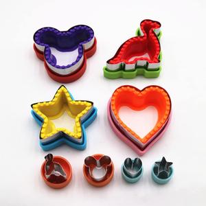 Sandwich Cuter and Sealer, 8 PCS Bread Sandwich Decruster Pancake Maker DIY Cookie Cutters for Kids Bento Box Lunch Toast Breakfast Making Mold