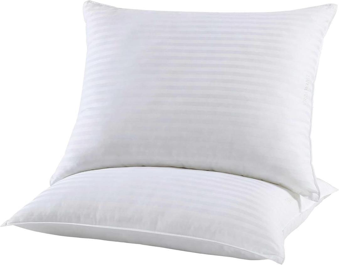 Vera Wang - Standard Down Alternative Pillow, Smooth & Breathable Cotton Bed Pillows, 400 Thread Count, Medium Weight Bedding for Year Round, 20" x 26" (White, 2 Piece)