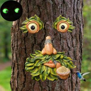 Tree Faces Decor Outdoor, Bird Feeders for Outdoors, Old Man Tree Face Art Statues Hugger- Glow Eyes in Dark, Funny Garden Patio Art Statue Decor (Green)