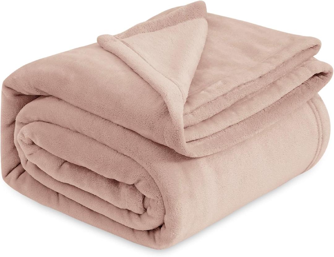 Bedsure GentleSoft Fleece Blankets Queen Size Dusty Pink - Bed Blanket Soft Lightweight Plush Fuzzy Cozy Luxury Microfiber, 90x90 inches