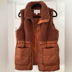 Tribal Womens Tribal Women's Mock Neckline Sherpa and Nylon Combo Zip-up Bungee Drawcord VestVest Marsala S