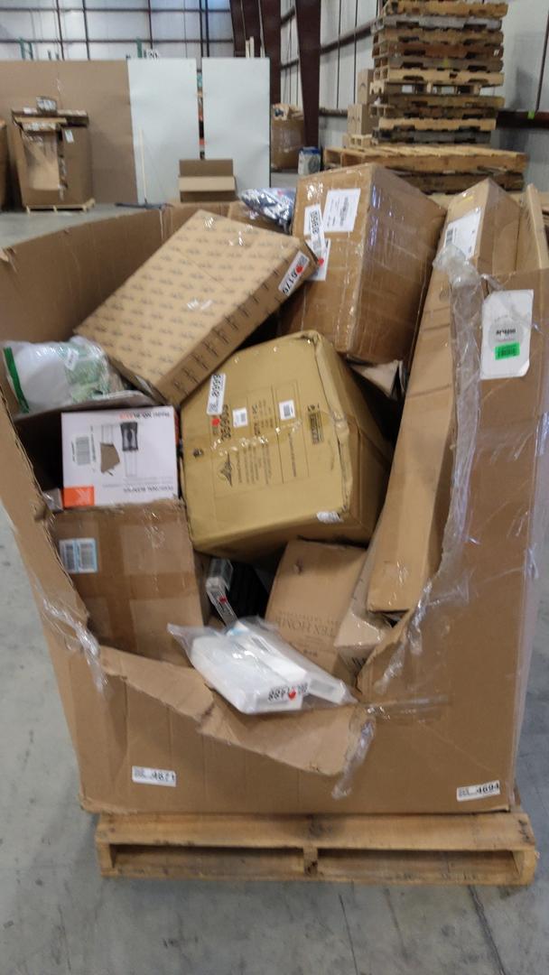 Pallet of Salvage items