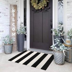 KaHouen Black and White Striped Rug (23.6 x 35.4 Inches), Indoor Outdoor Striped Doormats, Handmade Woven Farmhouse Layered Door Mats Striped Mat for Front Door/Kitchen/Laundry/Bathroom/Living Room