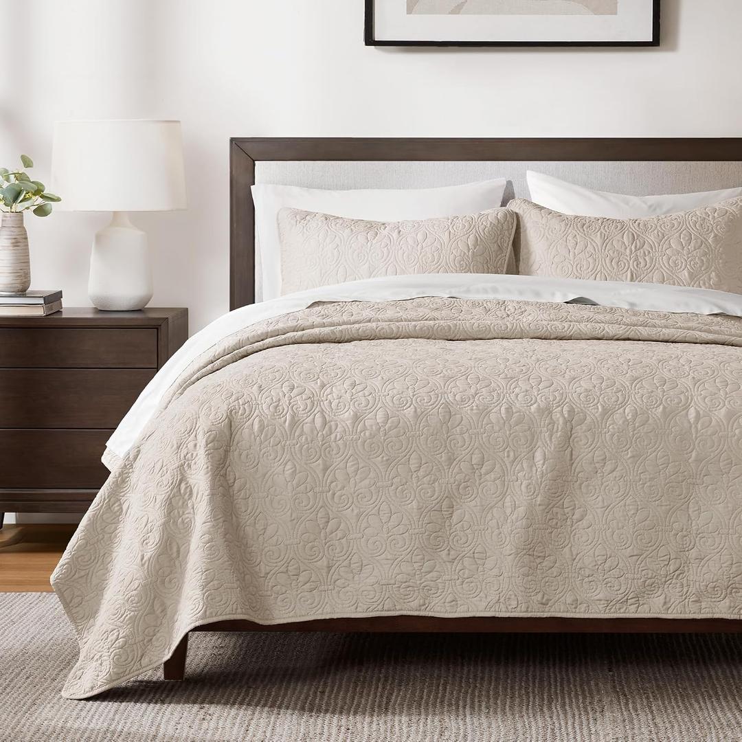 Madison Park Luxurious Cotton Damask Quilt Set, 3PC King/Cal King Bed Set
