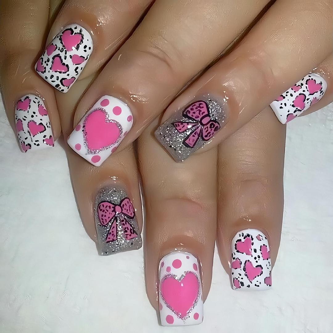 24Pcs Valentines Press on Nails Short Square Fake Nails with Pink Heart and Bow Designs, Glitter Heart Bow False Nails Full Cover Holiday Acrylic on Nails Stick on Nails for Women Party Nails