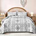Drucon Boho Queen Size Aztec Quilt Set 3 Pieces Grey Ultra Soft Lightweight Quilt Beddding Set, Microfiber Bohemian Bedspread Coverlet Set with 2 Pillowcases for All Season (Queen, 90"x96")