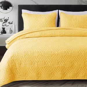 Whale Flotilla Soft King Size Quilt Set for All Seasons, 3-Piece Ultrasonic Geometric Quilts Bedding Set, Lightweight Reversible Bedspread, Coverlet, Bed Cover with 2 Pillow Shams, Yellow