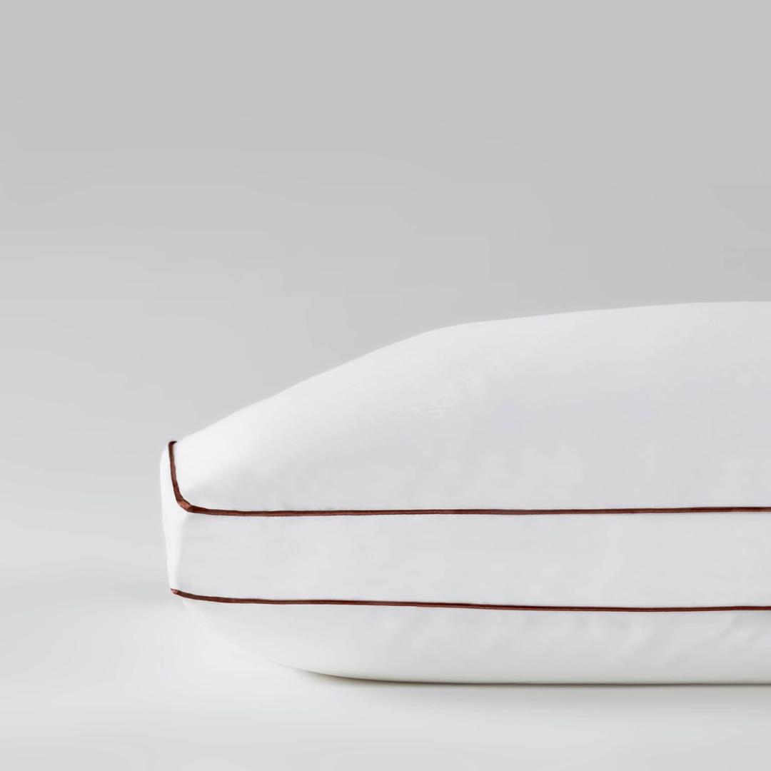 Saatva Latex Pillow - Standard Loft (4 - 5) - Hypoallergenic Pillow with Shredded Latex Core - Breathable - Machine Washable Organic Cotton Cover - Queen (28"x18") 1 Pack