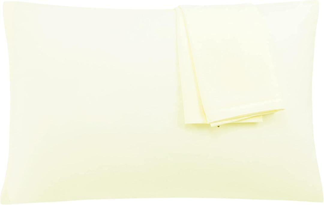 uxcell 2 Pack Pillow Cases Soft 1800 Series Microfiber Pillowcases Set with Zipper Queen(20"x30") Cream