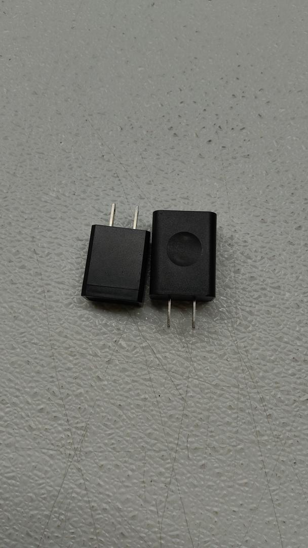 2 Chargers 2 Pcs Black