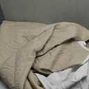 Easy-Going Full/Queen Size Reversible Quilt Set with 1 Quilt and 2 Pillow Shams, Soft Bed Quilt Cover, Water Resistant Lightweight Microfiber Bedspread, Stain Resistant, Olive Leaf-Beige/Beige