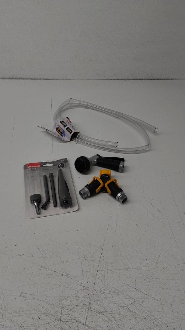 Set of 4 Garden Accessories 