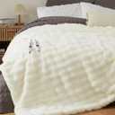 GarveeHome Heated Blanket King, Dual Control Faux Fur Electric Blanket with 4 Heat Settings, Soft Bubble Heating Blanket with 8 Hour Auto-Off & Overheat Protection, for Home Bedroom, White (King 90"x100")