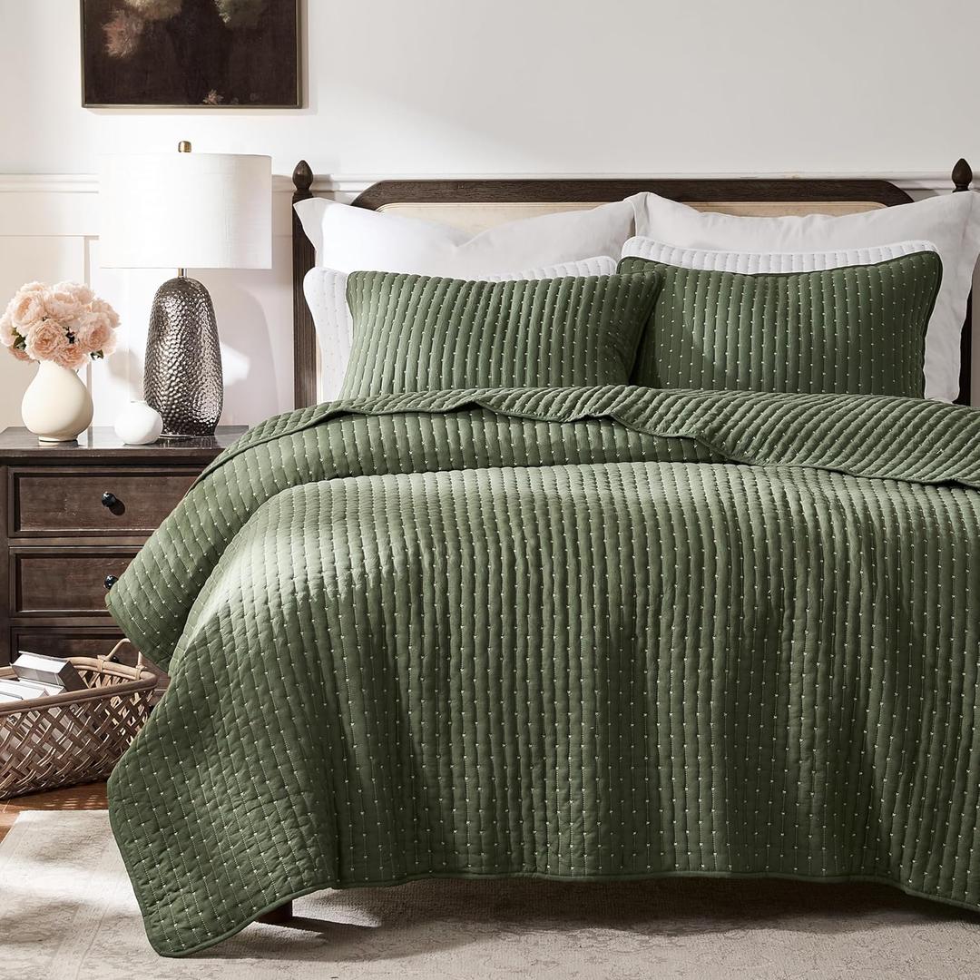 WDCOZY Olive Green Cross Stitch King Size Quilt Set, Striped Lightweight Soft Bedspread, Channel Farmhouse Rustic Coverlet, All Season Country Bedding, Thin Comforter (King(104"x90"))