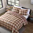Eddie Bauer - Queen Comforter Set, Soft & Reversible Alt Down Bedding, Medium Weight for Year Round Comfort, 3 Piece Bed Set with Matching Shams (Edgewood Red)