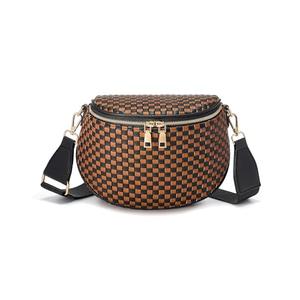Trendy Woven Checkered Crossbody Bum Bag for Women，PU Leather Checkered Purse Fanny Packs Belt Bag (Woven Bum Bag - Black-Brown)