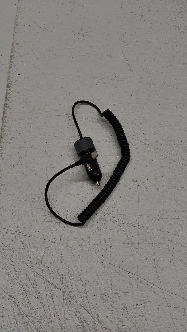 Adaptive Fast Charge Car For USB C