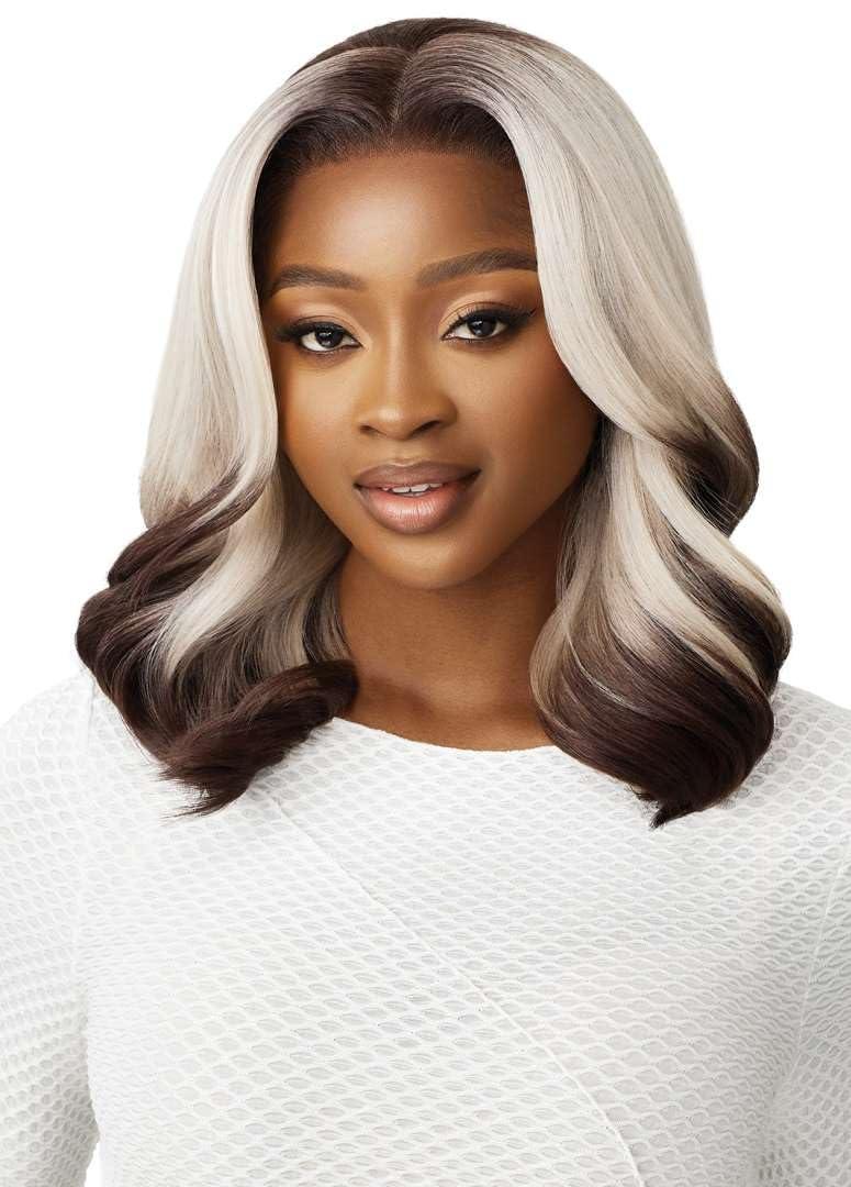 Outre Lace Front Wig - Perfect Hair Line 13X4 - Malibu (CHOCOLATE SWIRL)
