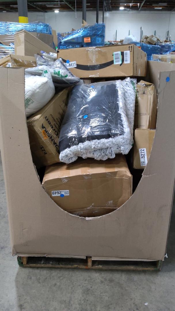 Pallet Of Salvage Items