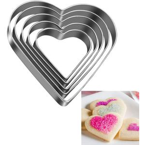 Love Heart Cookie Cutter Set Pack of 5 Valentines Day Heart Biscuit Cutter for Sandwiches, Pastries, Fruit and Cakes Birthday, Wedding Baking Tools