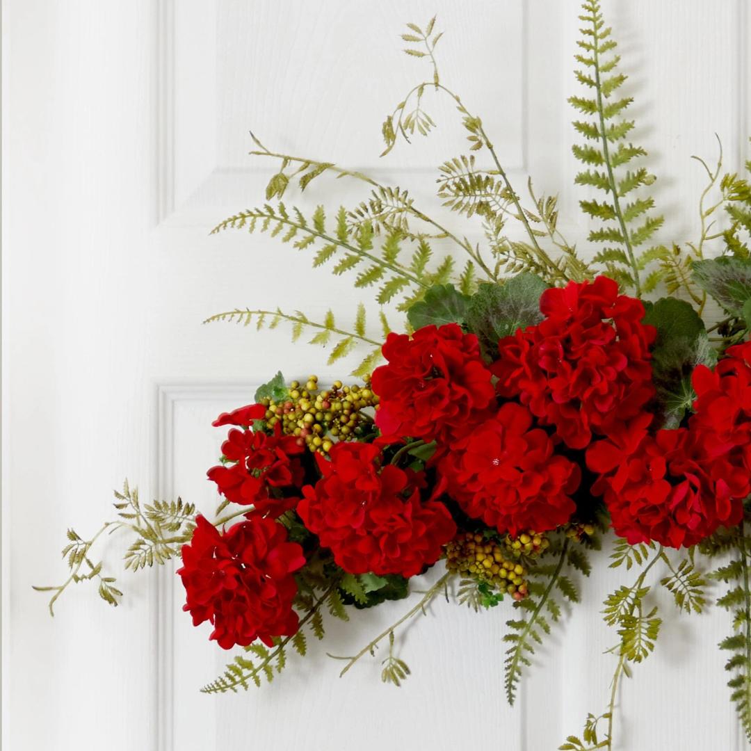 Fake flower decor, 32'' Geranium and Berry Swag