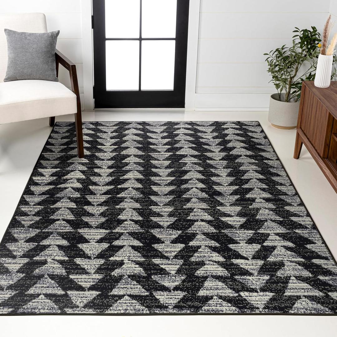 JONATHAN Y Aisha Moroccan Triangle Geometric Black/Cream Indoor Area Rug, 5x8, Contemporary, Modern, Easy-Cleaning for Living Room, Bedroom, Kitchen, Pet Friendly, Non-Shedding (MOH206C-5) (5'3" x 7'7" (Rectangular))