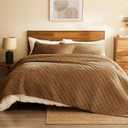 L'AGRATY Velvet Quilt King Size: 3-Piece Reversible Luxury Velvet Bedding Comforter Set - Lightweight Oversized Quilted Bedspread Coverlet with 2 Pillow Sham for All Season - Brown Quilt