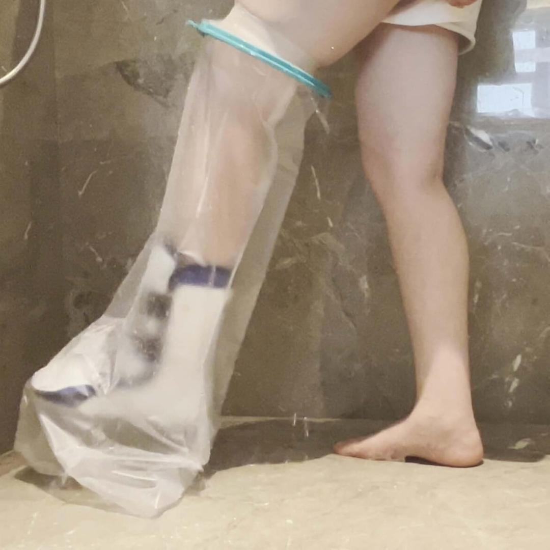 CIVJET Cast Covers for Shower Leg, Waterproof Cast Cover for Showering, Cast Protector for Shower Adult, Shower Boots for Foot after Surgery, Full Leg, Thigh (Diameter - 7.9") Extra Long