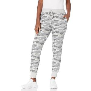 Amazon Essentials Women's Fleece Capri Jogger Sweatpant  (X-Large, Light Grey Heather)