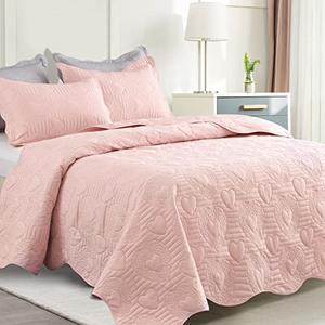 Auemtyn Full/Queen Size Quilt Set 3 Pieces, Soft Lightweight Summer Bedspread, Reversible Microfiber Bed Coverlet for All Seasons, Light Pink, Heart Pattern (1 Quilt, 2 Pillow Shams)
