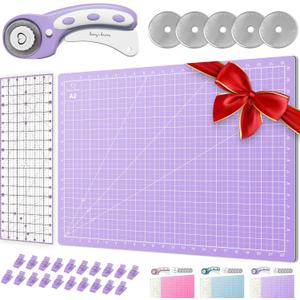 Rotary Cutter Set lavender - Quilting Kit incl. 45mm Rotary Cutter, 5 Replacement Blades, A2 Cutting Mat, Acrylic Ruler and Craft Clips - Ideal for Crafting, Sewing, Patchworking, Crochet & Knitting