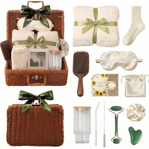 14-Piece Cozy Vintage Gift Basket for Women - Elegant Reusable Basket with Long-Lasting Comfort Essentials - Perfect Relaxation, Self Care & Valentine's Day Gift