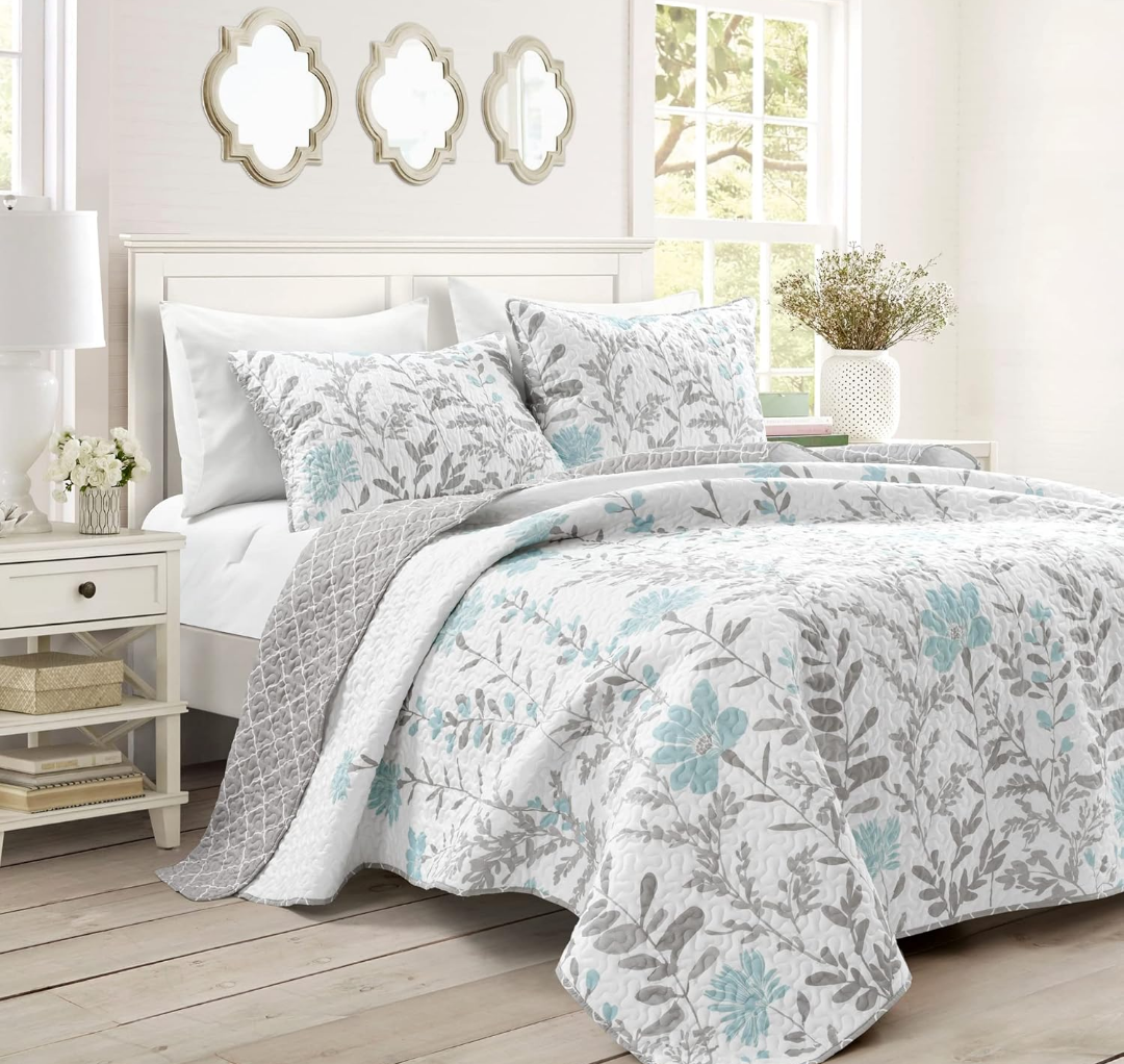 Lush Decor Aprile Reversible Floral Quilt King Size 3 Piece Set King, Blue & Gray - Bedding Set - Floral Quilt - Cottage Bedroom Décor