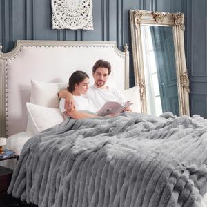 Cozy Bliss Faux Fur Throw Blanket for Couch, Cozy Warm Plush Striped Blanket for Sofa Bedroom Living Room, 90 * 90 Inches Gray