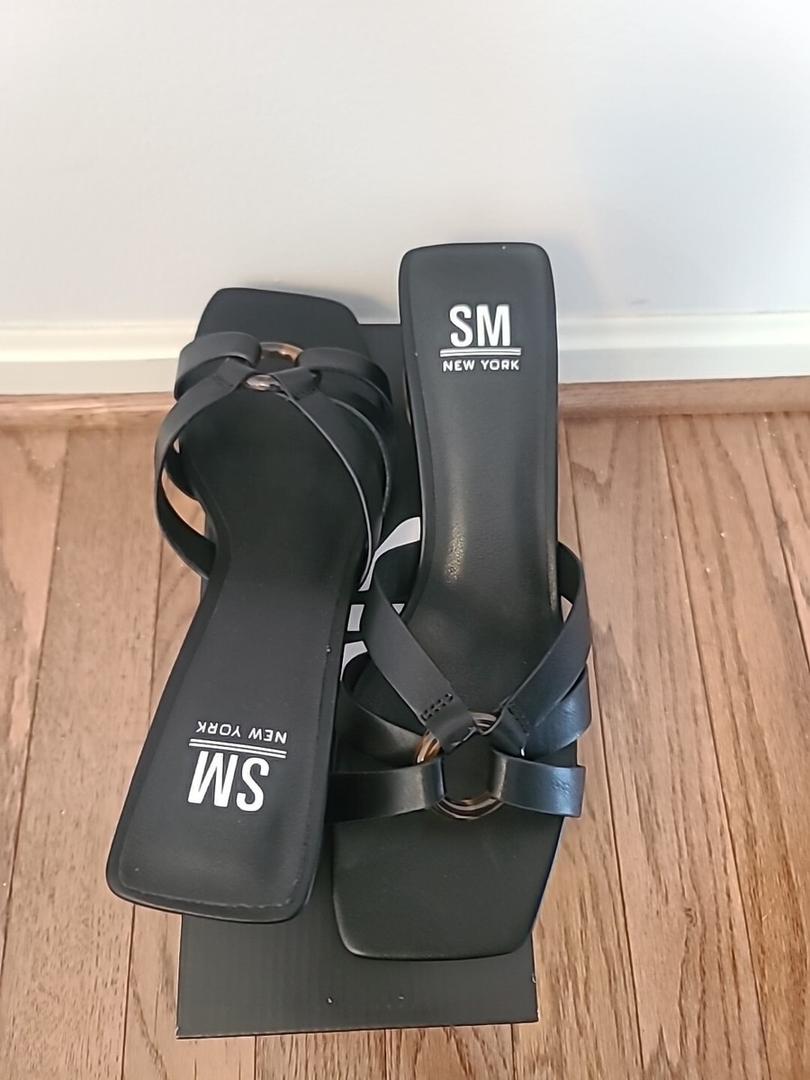SM New York Womens Shoes, Black, 9L & 8R Sizes