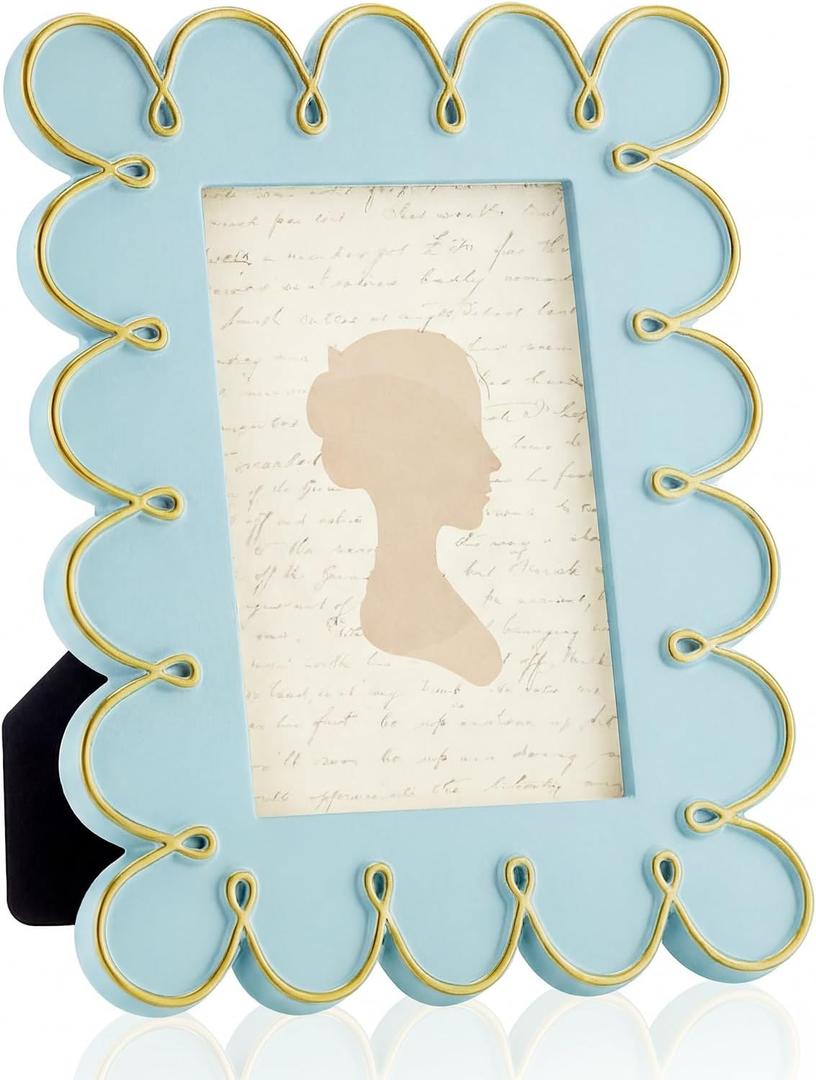 AceOrbit 4x6 Inch Lingt Blue Petal Wave Picture Frame Cute Wavy Edge Resin Scalloped Photo Frame for Desktop Display Home Decor Family Friends Wedding Graduation Gifts