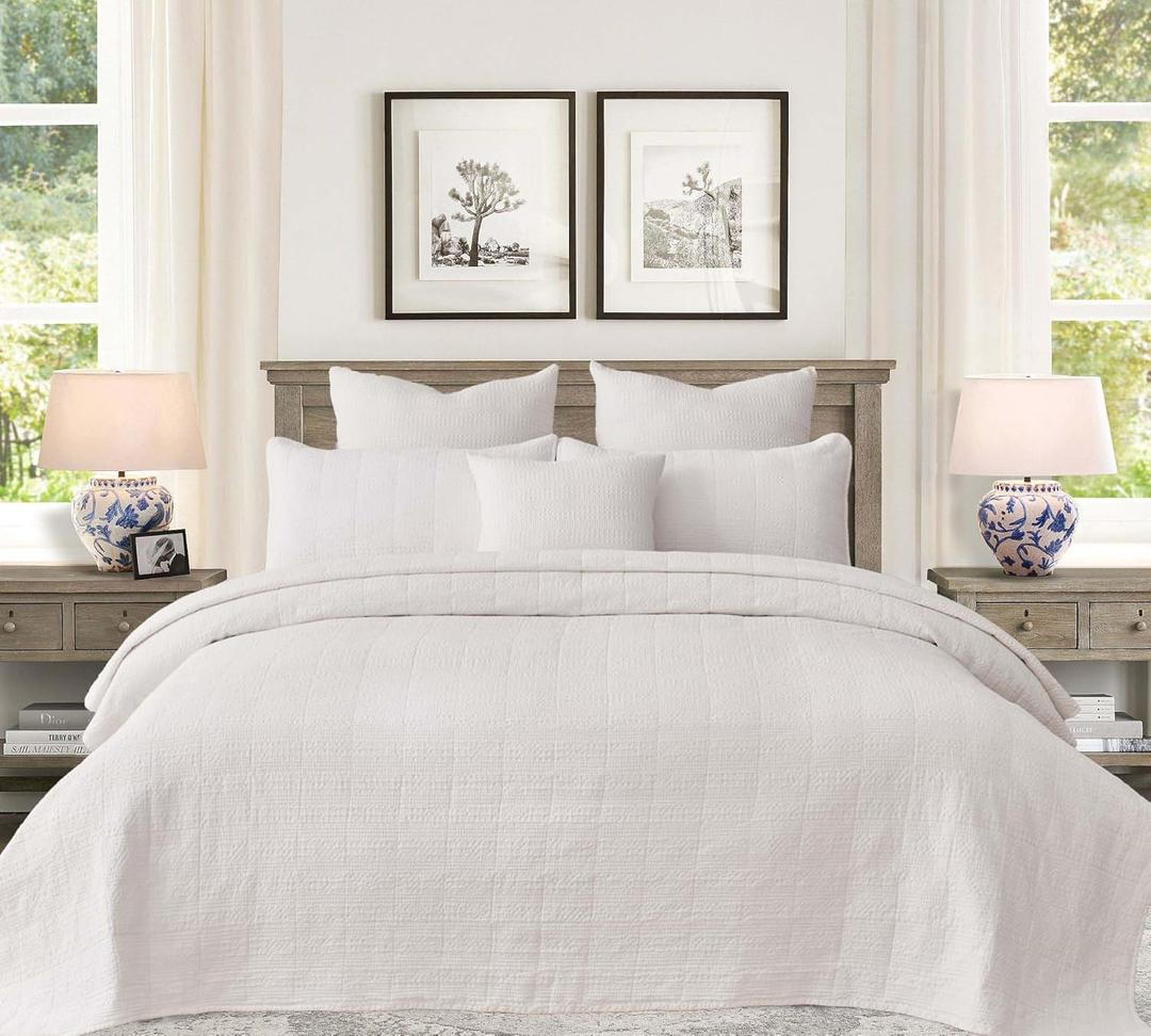 90x92 Queen Size Quilt Set with Pillow Shams Quilted Bedding Cover Ultra Soft Bedspread 3 Pieces Lightweight Soft Blanket for Home Decor,White