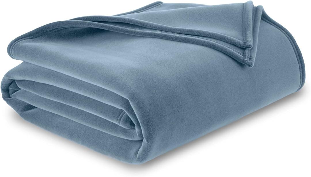 Vellux 1B07056 Original Insulating Core Hotel Style Solid blanket Machine Washable Soft Cozy Warm Thermal Durable Pet Friendly All Seasons Layering Bed Sofa Blankets, Twin, Blue (Twin, Blue)