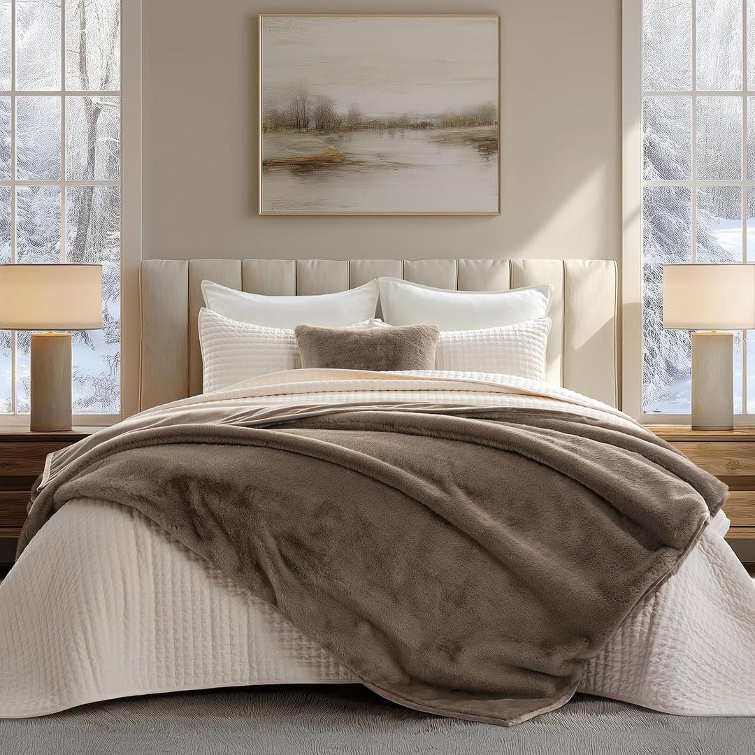 EVERGRACEHOME Ultra Soft Luxury Fluffy Mink Faux Fur Throw Blanket, Thick Warm Fall Winter Blankets for Bed, Couch, Cozy Plush Reversible Blanket for Chair, Sofa (Natural Tan, 60"x80")