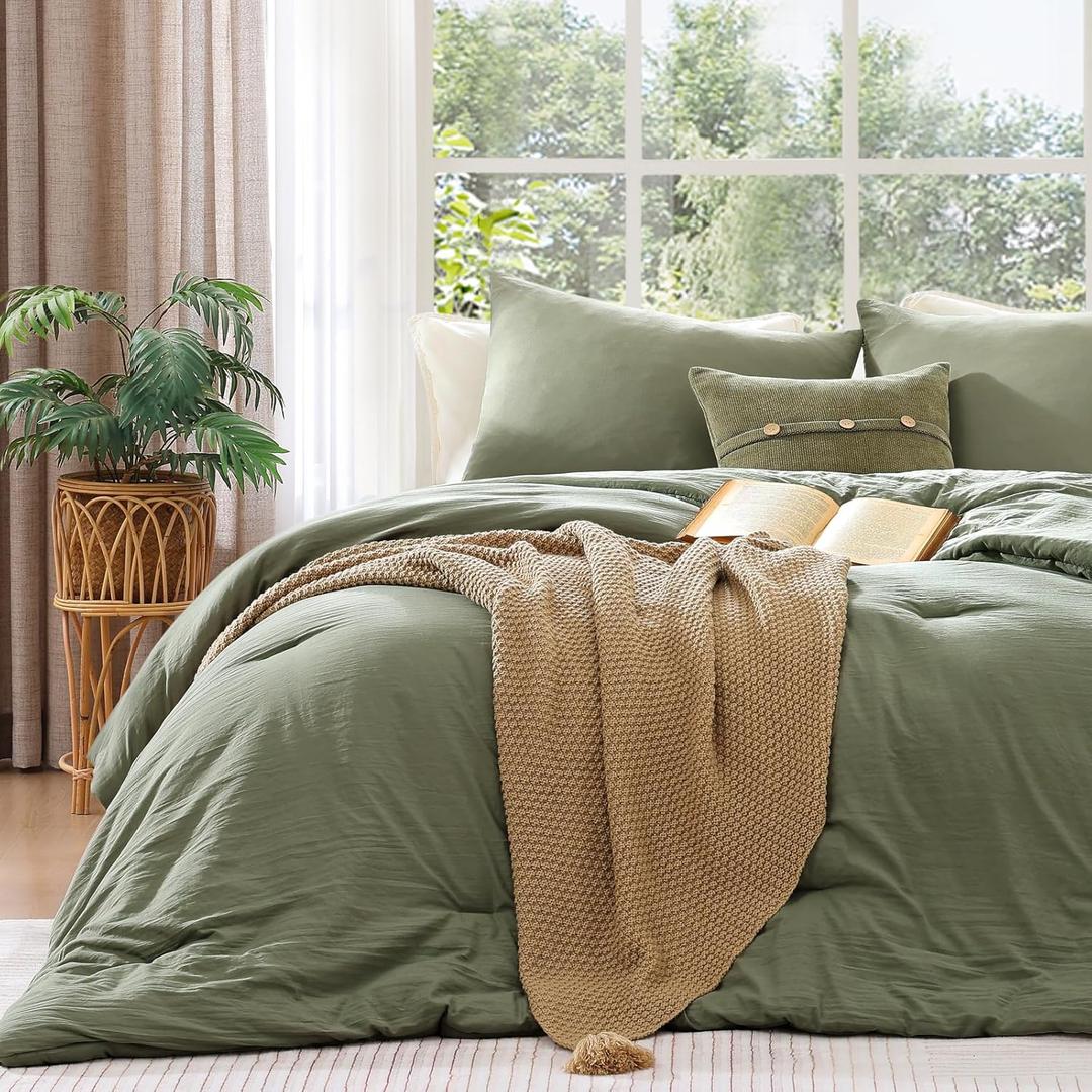 WRENSONGE King Size Comforter Set - 3 Pieces Olive Green Comforter Prewashed Soft Lightweight for All Seasons,Fluffy Down Alternative Comforter King Size with 2 Pillow Shams