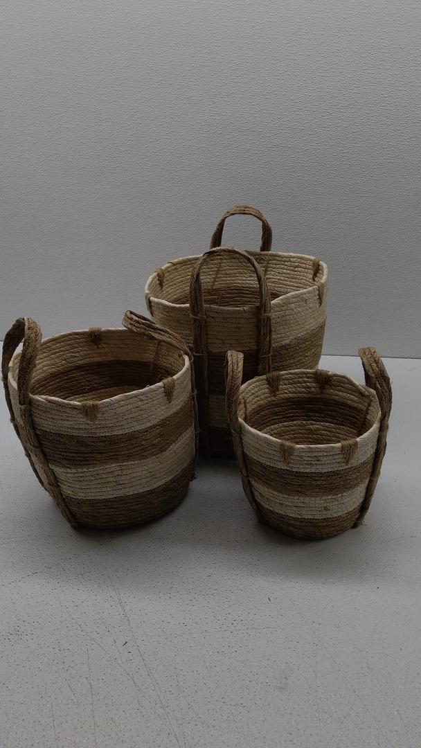 HD LG Oval Water Hyacinth Basket HD LG Oval Water Hyacinth Basket
