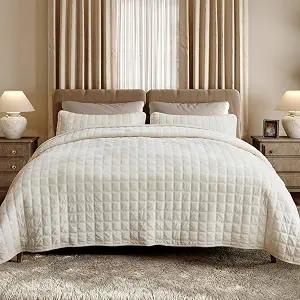 Fleeco Double-Sided Velvet Quilt King Size Comforter Set, 108"x 96" Lightweight Velvet Bedding Set, Ultra Soft Bedspread with 2 Matching Shams, for All Seasons, Yellowish White