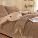 LLanCL 3D Jacquard Design Comforter Set, Luxury Cozy Sherpa Fur Plush 3-Pieces Ultra-Soft Warm Sets Bedding with 2 Pillowcases (Queen Size 90"x90", Beige)
