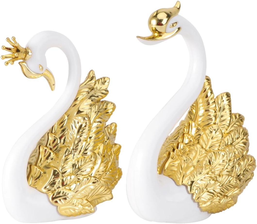 Veemoon 1 Pair Crown Swan Cake Topper Small Swan Figurine Bird Cake Decoration Creative Couple Statue Plastic Wedding Animal Ornament Gilded Bird Sculpture for Home Car Decor Party Celebrations
