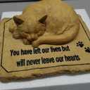 Cat Memorial Stones Grave Markers with A Sleeping Cat Statue on The Top - Cat Garden Stones Grave Stones Cemetery Markers Sympathy Cat Memorial Gifts Loss Gifts Outdoors, 8.5"x7"x3.5"
