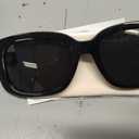 Michael Kors

Nice sunglasses