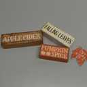 Moucuny 4 Pcs Fall Decor Wooden Maple Leaf Decoration Thanksgiving Tiered Tray Decor Rustic Wooden Maple Leaf Block Sign Thanksgiving Table Centerpiece Farmhouse for Autumn Harvest Party Home Kitchen